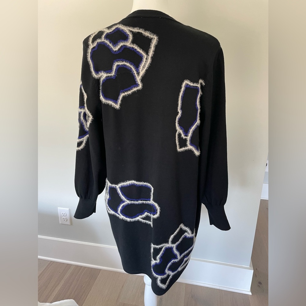 Unique Floral Eyelash Cardigan - Picture 13 of 15
